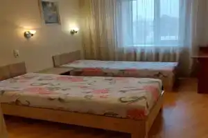 Uyutnaya 3-h komnatnaya Apartments, Baranovichi