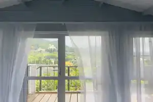 Uyutnyy kottedzh Doroteya v tsentre goroda Cottage, Novyjj Afon
