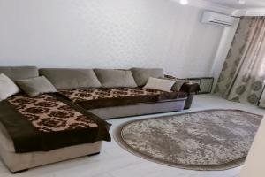 1k.kv v reduktornom Apartments, Makhachkala