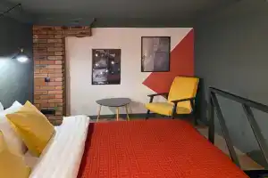 Dvuhetazhnaya studiya v stile loft Apartments, Kartmazovo