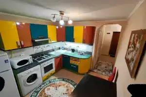 so vsemi udobstvami Apartments, Donetsk