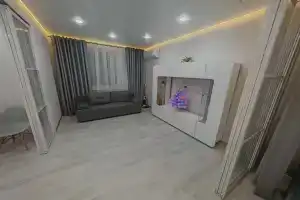 Umnaya s gidromassazhnoy vannoy Apartments, Zheleznodorozhnyy