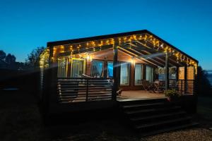 Ambarhouse, Yakhroma