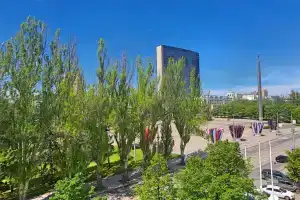 Panoramnyy vid na ploshchad Lenina i tsentr Apartments, Donetsk