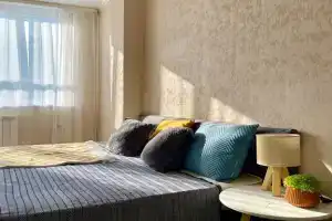 Uyutnaya v sovremennom rayone vozle TRTs SitiMoll Apartments
