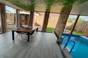 Unikalnyy Dizaynerskiy kottedzh iz sruba Cottage, Tula