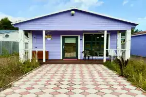 Dom na beregu pervoy linii Cottage, Vyborg