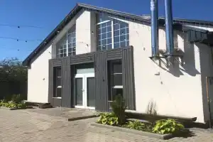 Dvuhetazhnyy kottedzh s baney i basseynom dlya luchshih vyhodnyh Cottage, Voronezh