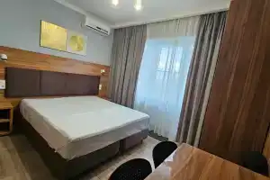 Semeynyy nomer uluchshennyy s vidom na more Apartments, Lazarevskoye