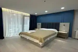 Studiya dlya dvoih s vidom vo vnutrenniy dvorik Apartments