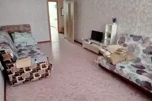 Uyutnaya dvuhkomnatnaya v tihom meste Apartments, Vytegra