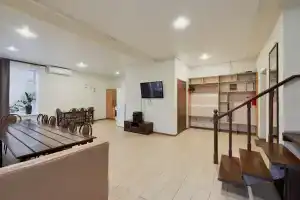 Kompaktnyy kottedzh dlya meropriyatiy Cottage, Bereznyakovskiy