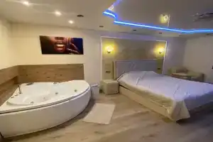 Apartamenty s dzhakuzi, Noginsk
