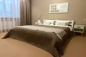 Nomer s kuhney i vannoy komnatoy, bolshoy dvor Apartments, Berdyansk