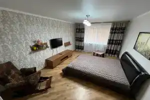 Prostornaya tryohkomnatnaya v Mozyre Apartments, Mazyr