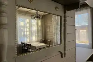 Semeynyy dom na Rechke Cottage, Troitsk