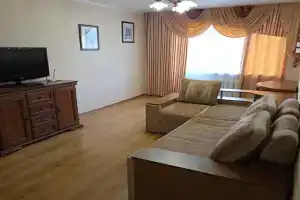 Tsentr goroda s vodoy 24/7 Apartments, Donetsk