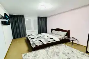 s atmosfepoy uyuta i komfopta Apartments, Zheleznodorozhnyy
