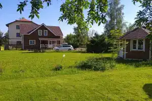 Dom ve Cottage, Petergof