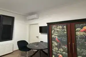 Dvuhmestnyy nomer s 2 otdelnymi krovatyami B Apartments, Makhinjauri