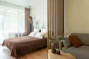 Apartament na beregu reki s sobstvennoy terrasoy i vyhodom v park, Troitsk