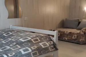 Chetyryohmestnyy nomer uluchshennyy Apartments, Lazarevskoye