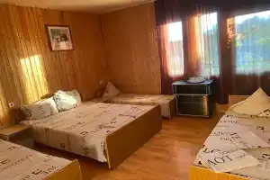 Kottedzh 5-ti mestnyy Apartments, Novyjj Afon