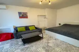 Uyutnaya v tsentre goroda ryadom s peshehodnoy ulitsey Apartments, Mogilev
