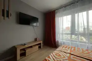 Uyutnaya i talaya studiya na Salarevo Apartments, Kartmazovo