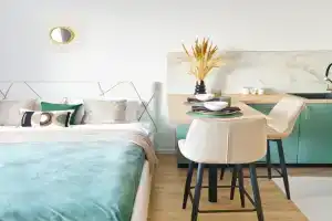 Novaya i chistaya studiya vozle metro i aeroporta Vnukovo Apartments, Kartmazovo