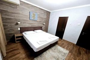 Dvuhmestnyy nomer s 2 otdelnymi krovatyami standart s vidom na more Apartments, Lazarevskoye