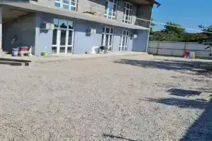 Izabella Guest house, Alakhadzi