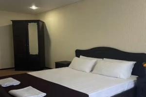 Chetyryohmestnyy nomer dvuhkomnatnyy semeynyy nomer Apartments, Lazarevskoye