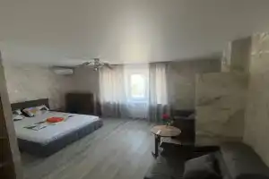 v novom dome, s novym remontom v tsentre Uryupinsk city Apartments, Urjupinsk