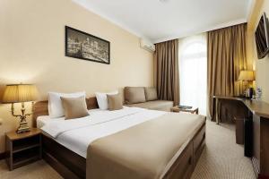 Dvuhmestnyy nomer s 1 krovatyu uluchshennyy Apartments, Kartmazovo