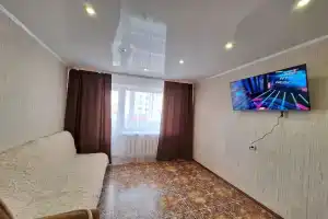 Horoshaya 2-komnatnaya nedaleko ot aeroporta Apartments