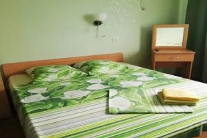 Uyutnyy nomer s vidom na more Apartments, Lazarevskoye