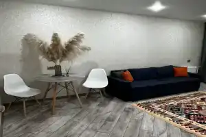 Dvuhkomnatnaya v samom tsentre Soligorska Apartments, Chizhevichi