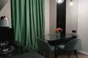 nedaleko ot morya, dve spalni i zal Apartments, Makhachkala