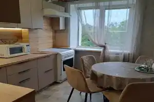 Dvuhkomnatnaya posutochno v tsentre goroda Apartments, Dzerjinsk