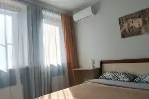 Uyutnaya v ZhK Vatson Apartments, Kostova