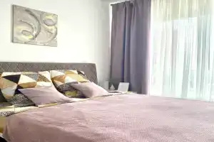 Uyutnaya evrodvushka komfort-salaris vozle metro Apartments, Kartmazovo