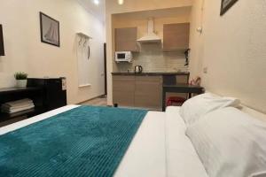 Dvuhmestnyy nomer s 1 krovatyu v stile loft Katyushki 2 Apartments, Lobnya