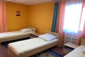 Trehmestnyy s 3 standartnymi krovatyami Apartments