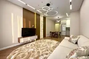 Dizaynerskaya v novom dome Estet Apartments, Almaty
