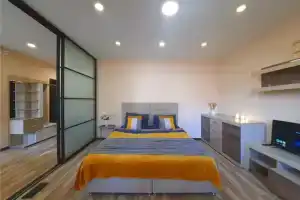 Sovremennyy ugolok uyuta: -studiya s polnoy komplektatsiey Apartments, Reutov