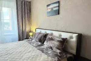 Vidovaya s vidom na les ryadom s M-4 Apartments, Stupino