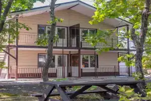 Dom (2h-mestnyy nomer) Cottage, Volchanets