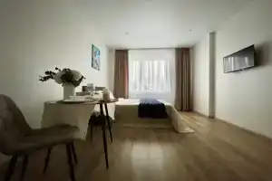 Uyutnaya studiya ve Apartments, Troitsk