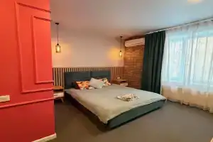 Dvuhmestnyy nomer s 1 krovatyu uluchshennyy s krovatyu queen size no7 Apartments, Frjasino